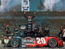CHRISTOPHER BELL 2025 RESER'S PHOENIX RACED WIN 1:24 COLOR CHROME ARC DIECAST